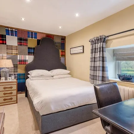 Black Horse Мини-отель 5*