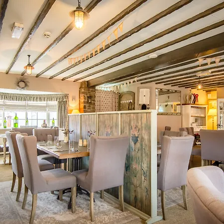 Мини-отель Black Horse 5*