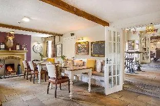 Black Horse Zajazd 5*