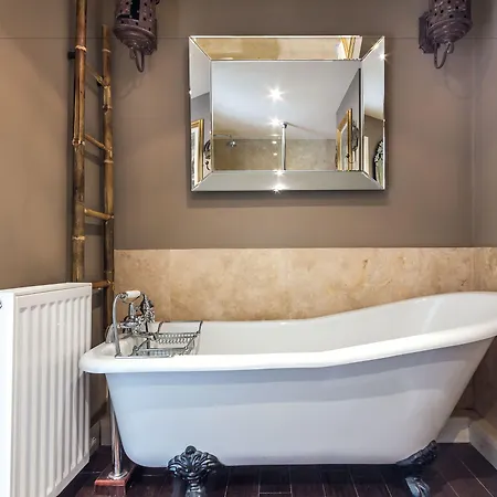 Black Horse Zajazd 5*